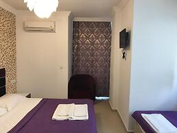 Ala Hotel