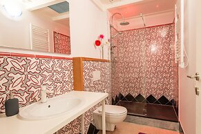 Paravia Suite
