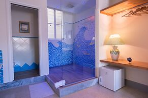 Paravia Suite