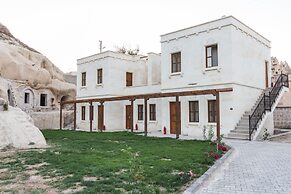 Empire Cave Hotel