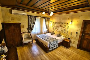 Empire Cave Hotel