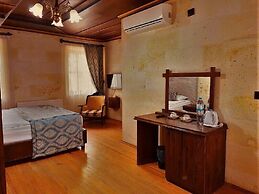 Empire Cave Hotel