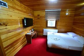 Inanlar Deluxe Hotel & Bungalow