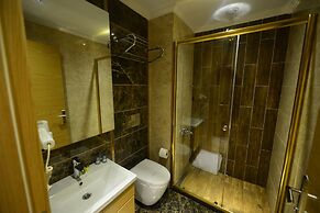 Inanlar Deluxe Hotel & Bungalow