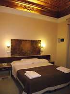 Hotel Elide