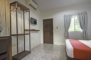 Banana Lodge