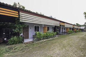 Banana Lodge