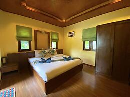 Everest Resort