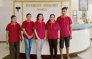 Everest Resort