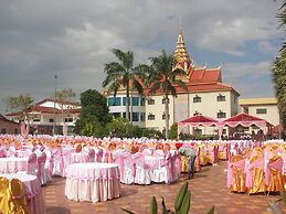 7 Makara Hotel