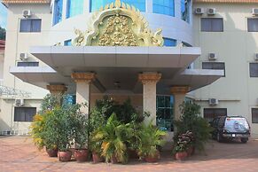 7 Makara Hotel
