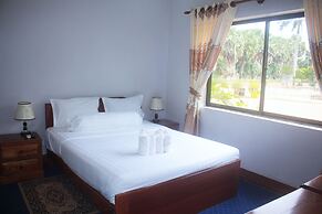 7 Makara Hotel