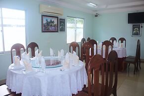 7 Makara Hotel