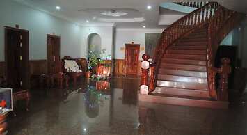 7 Makara Hotel