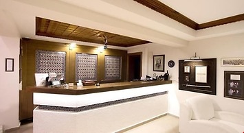 Summer Otel