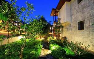 Summer Otel