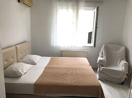 Karabina Eylül Apart