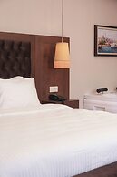 Phellos Suites