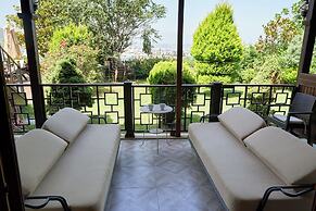 Phellos Suites