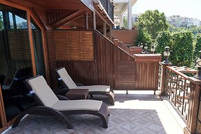 Phellos Suites