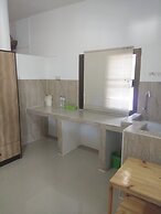 Chomlay Restaurant & Room for Rent