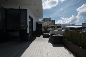 Iron32 Hotel