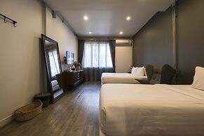 Iron32 Hotel