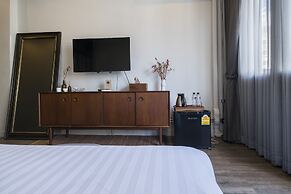 Iron32 Hotel