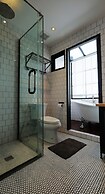 Iron32 Hotel
