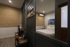 Iron32 Hotel