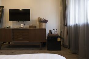 Iron32 Hotel