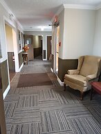 Seaport Inn