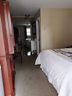 Seaport Inn