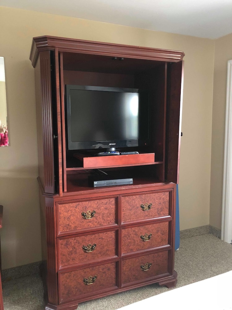 Seaport Inn
