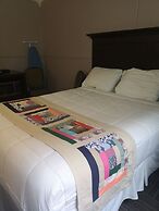 Seaport Inn