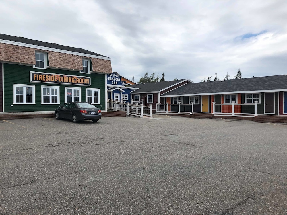 Seaport Inn