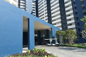 Baan Thew Talay Blue Sapphire