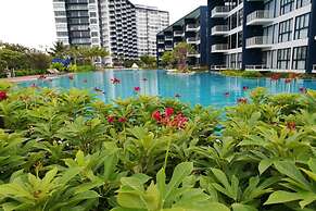 Baan Thew Talay Blue Sapphire