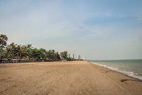 Sandy Beach Condo 15E