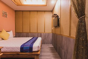 Sin Sin Hotel I