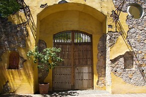 Casa Mision de San Miguel