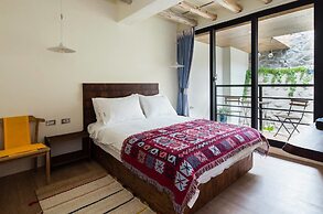 Haku Beach Days Inn