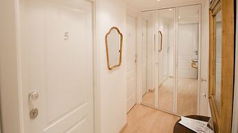 Aiello Rooms