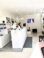 Hotel Academy
