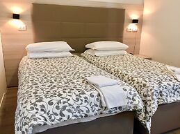 Hotel Academy