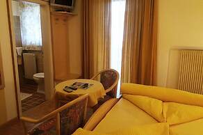 Garni Sunnwies