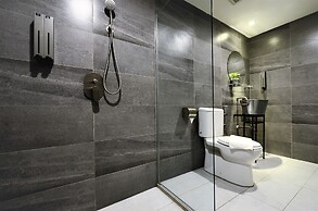 Artisan Eco Hotel