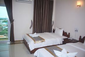 KC River Hotel