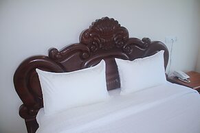 KC River Hotel