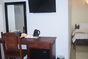 KC River Hotel
